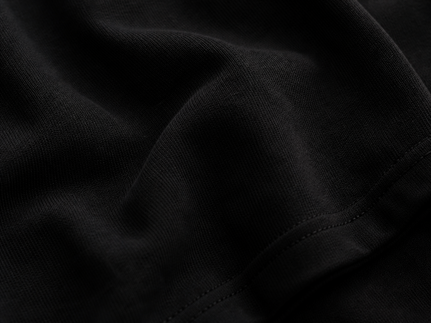 Crop Top Negro Minimalista | SALCHI CO