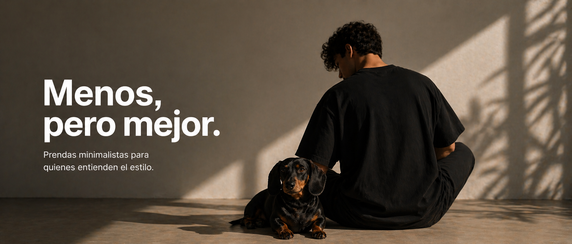Streetwear minimalista premium SALCHI CO con modelo y dachshund